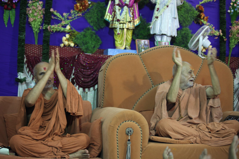 SMVS Swaminarayan Mandir Vasna - Guru Purnima Samaiyo