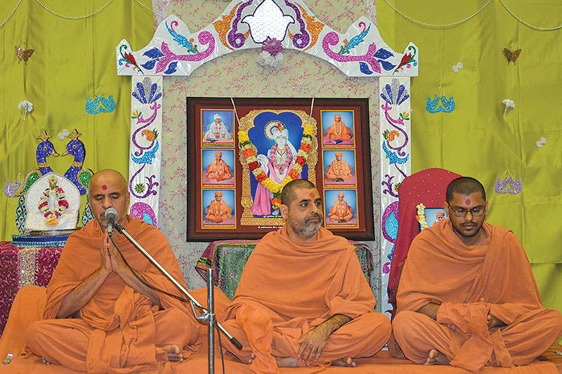 HDH Swamishri Vicharan - USA