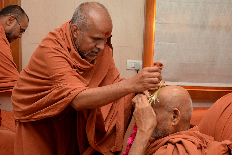 SMVS Swaminarayan Mandir Vasna - Poonam Samaiyo & HDH Bapji Pragatyotsav