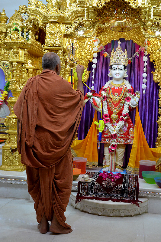 SMVS Swaminarayan Mandir Vasna - Poonam Samaiyo & HDH Bapji Pragatyotsav