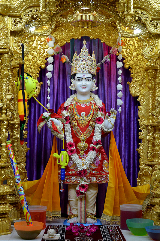 SMVS Swaminarayan Mandir Vasna - Poonam Samaiyo & HDH Bapji Pragatyotsav