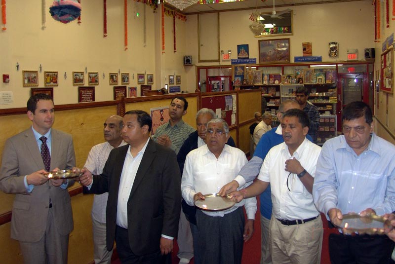 Mayor visits - SMVS Swaminarayan Mandir JC, NJ