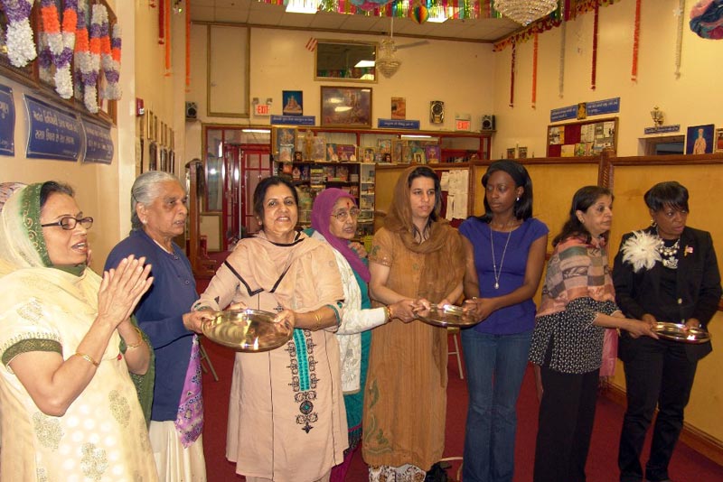 Mayor visits - SMVS Swaminarayan Mandir JC, NJ