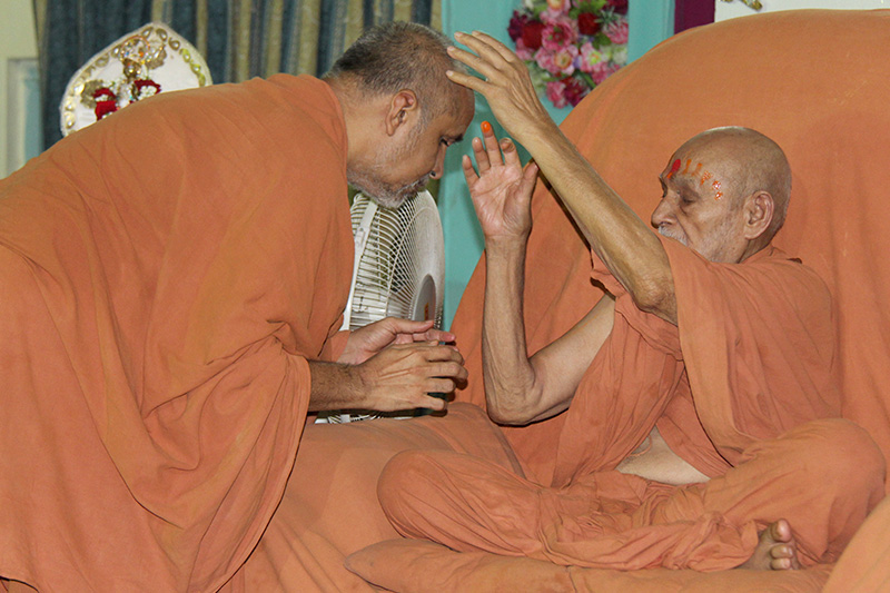 SMVS Swaminarayan Mandir Godhar - Guru Purnima Celebrations