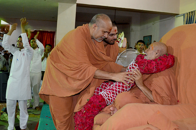 SMVS Swaminarayan Mandir Godhar - Guru Purnima Celebrations