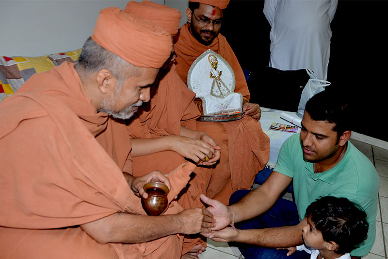 HDH Swamishri Vicharan - AUS