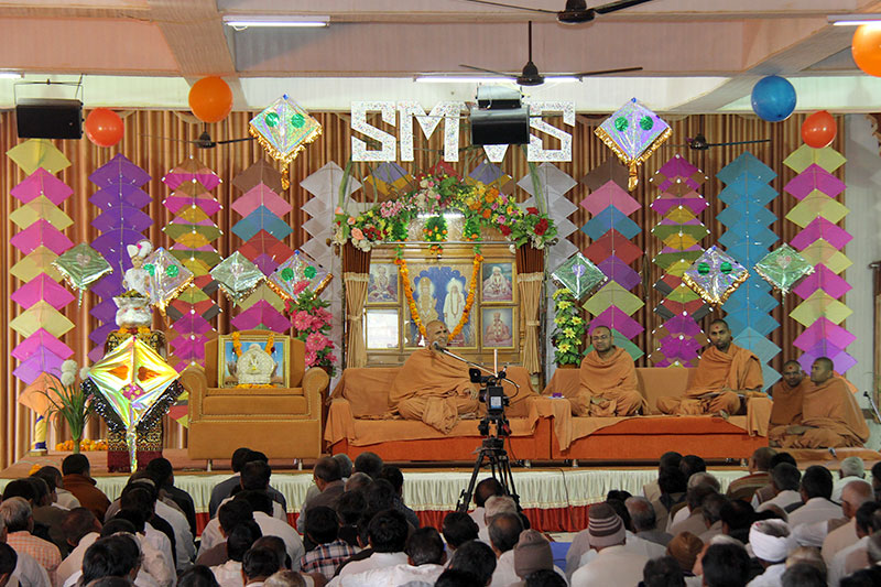 SMVS Swaminarayan Mandir Mehsana - Zoliseva & Shakotsav
