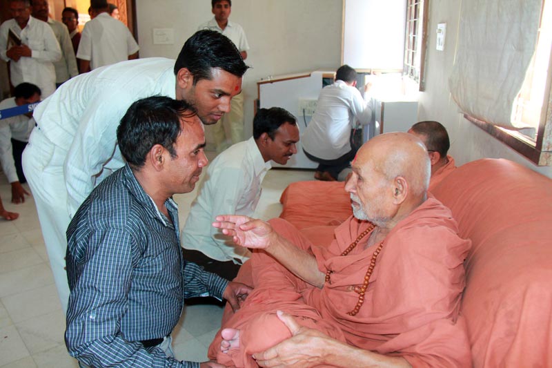 	SMVS Shri Swaminarayan Mandir Vasna - Poonam Samaiyo