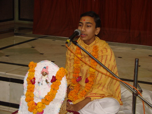 Dhanurmas Bal-Kishor Parayan
