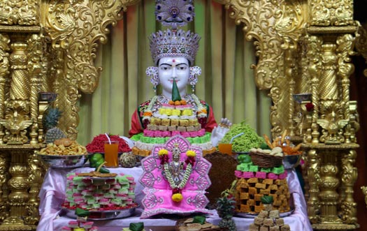 Annakut Darshan - India